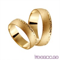  
                            Förlovningsring 9k guld, kupad 6 mm - Frost - Emerald                          3PpqeacpPt